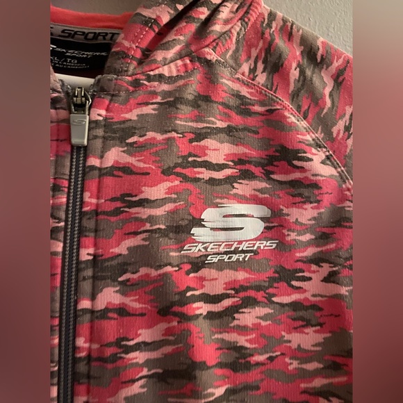 Skechers - Picture 3 of 3